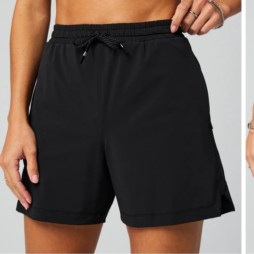 Fabletics The One Short 5”
Black
Size Medium